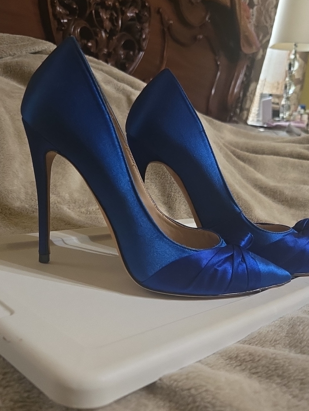 Stunning Royal Blue Nicole Miller Artelier Satin Stilettos.